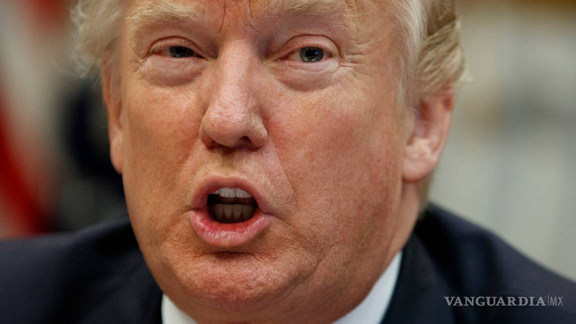 $!Por bloquearlos en Twitter usuarios interponen demanda contra Trump