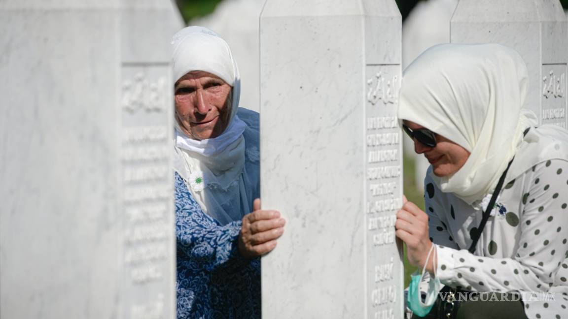$!25 años después los bosnios no pueden cerrar la herida y el dolor por el genocidio de Srebrenica