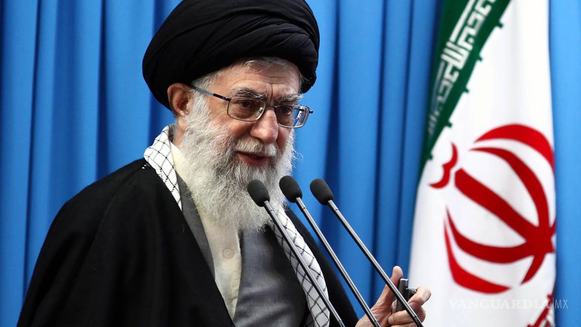 Acusa el ayatolá Ali Jamenei a Donald Trump de ser un “payaso”