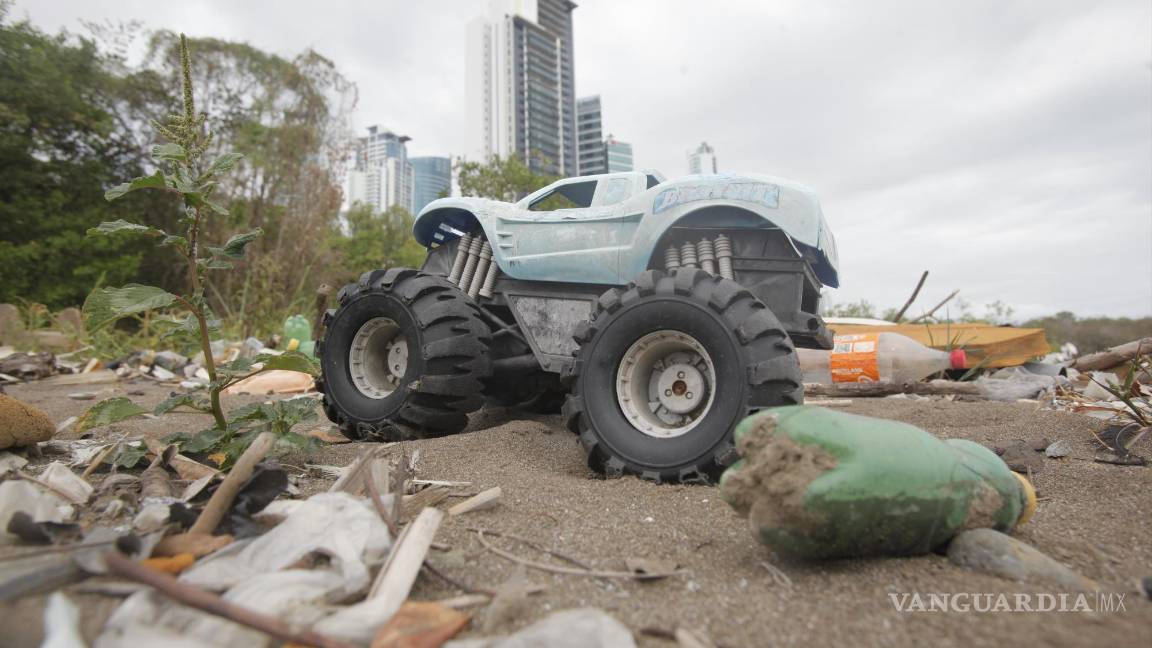 $!El manejo de los desechos plásticos es uno de los temas principales de la quinta sesión de la Asamblea Medioambiental de la ONU (UNEA 5). EFE/Carlos Lemos