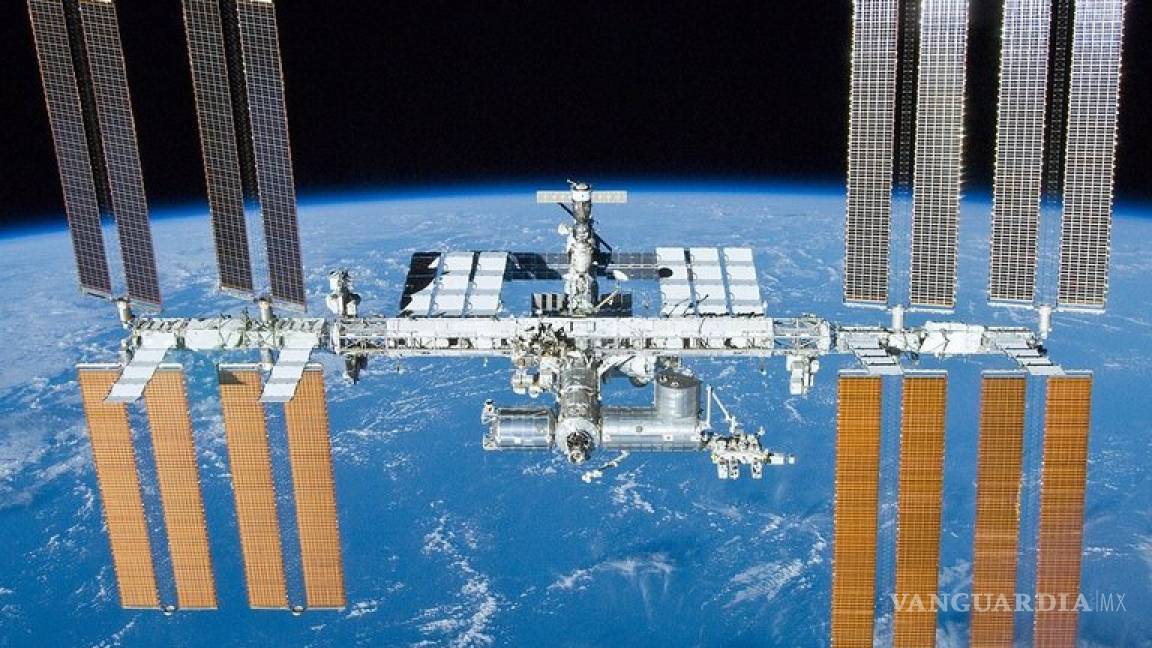 Cápsula de SpaceX atraca en Estación Espacial