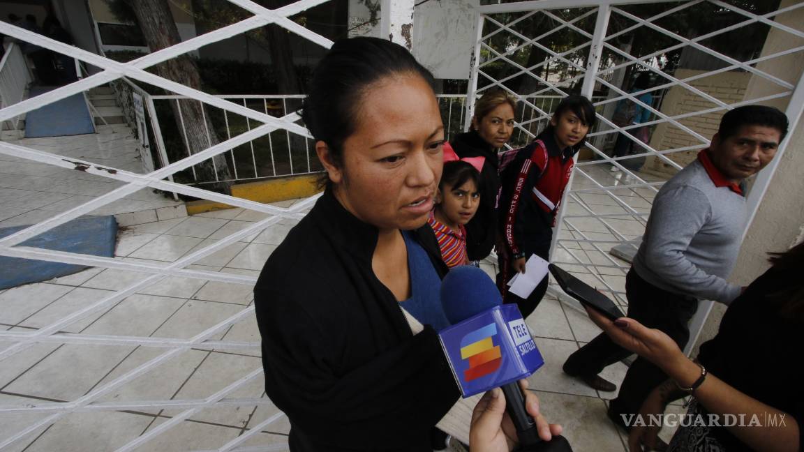 $!No quieren a la directora de la Secu 3 de Saltillo