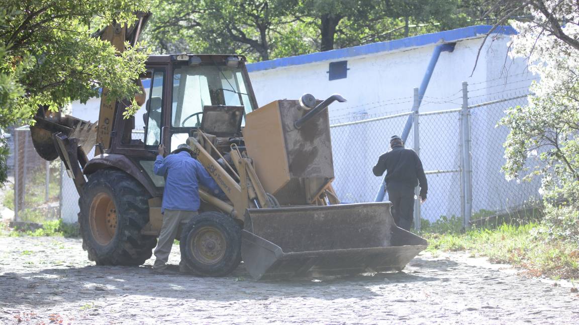 $!Despliegue de ‘fuerza’ contra el director de VANGUARDIA