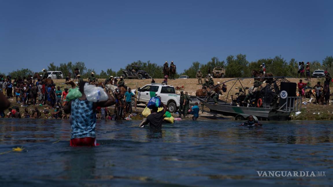Al cruzar el río Bravo arriesgan migrantes su vida para poder comer