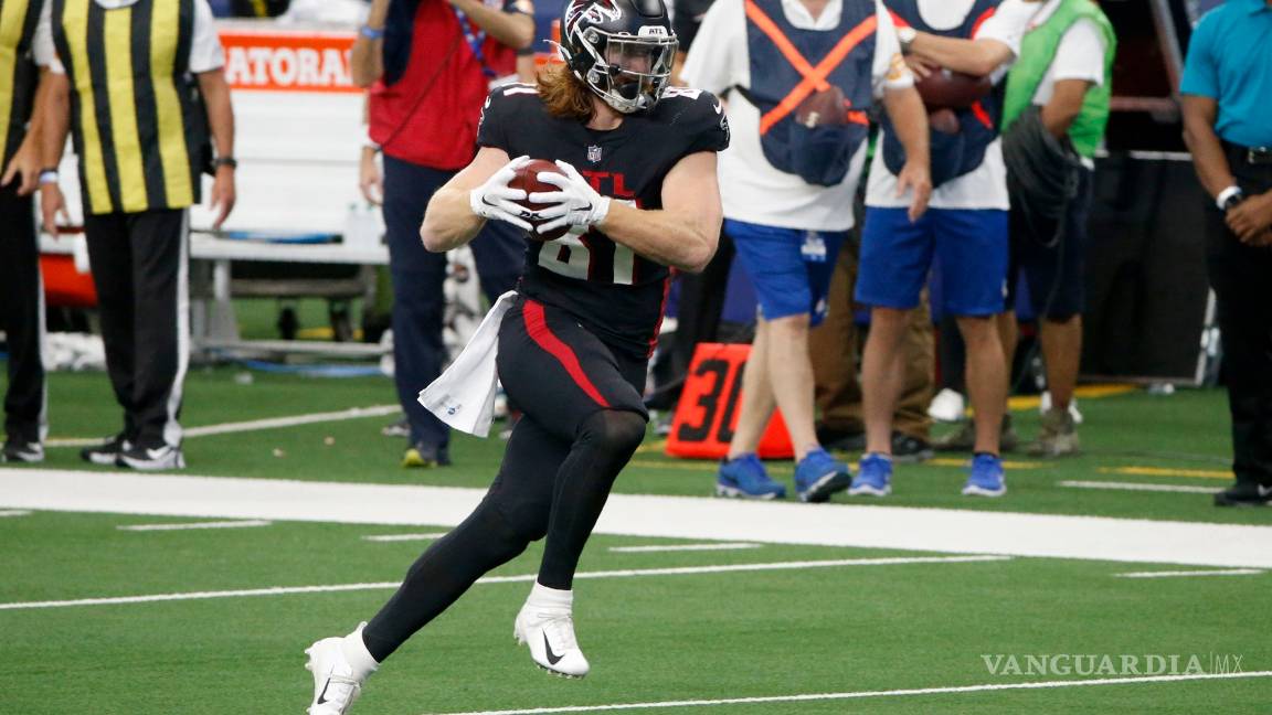$!Jugador de Falcons felicita a Prescott después del partido y no fue por su desempeño