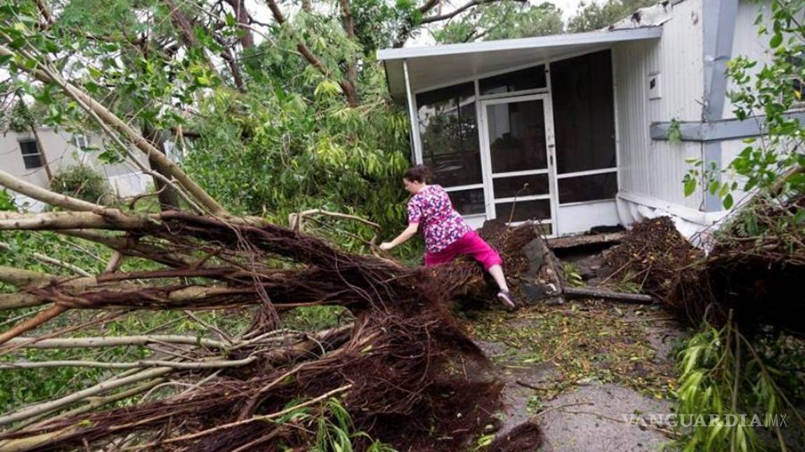 $!“Matthew” deja 600 mil hogares sin electricidad en Florida