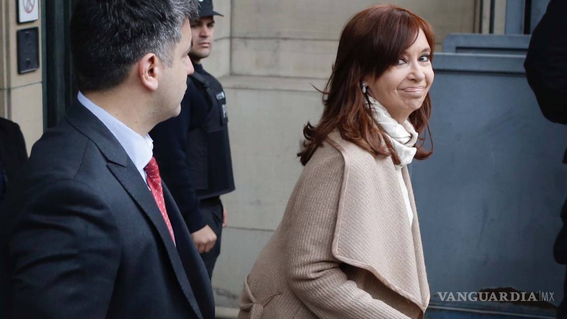 Cristina Fernández de Kirchner denuncia robos durante allanamientos