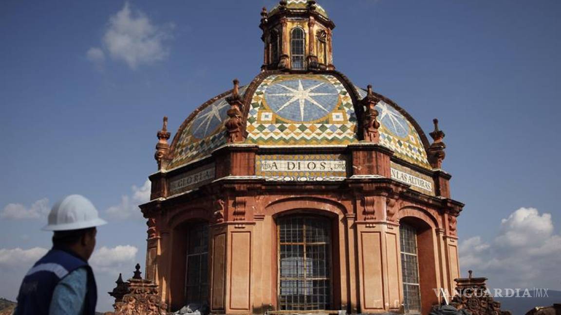Restauran el tempo de Santa Prisca, una joya del barroco en México