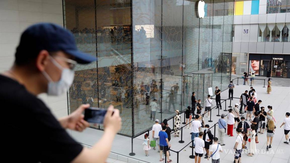 $!Apple ignora la guerra comercial entre Trump y China, abre en Pekín su tienda más grande de Asia