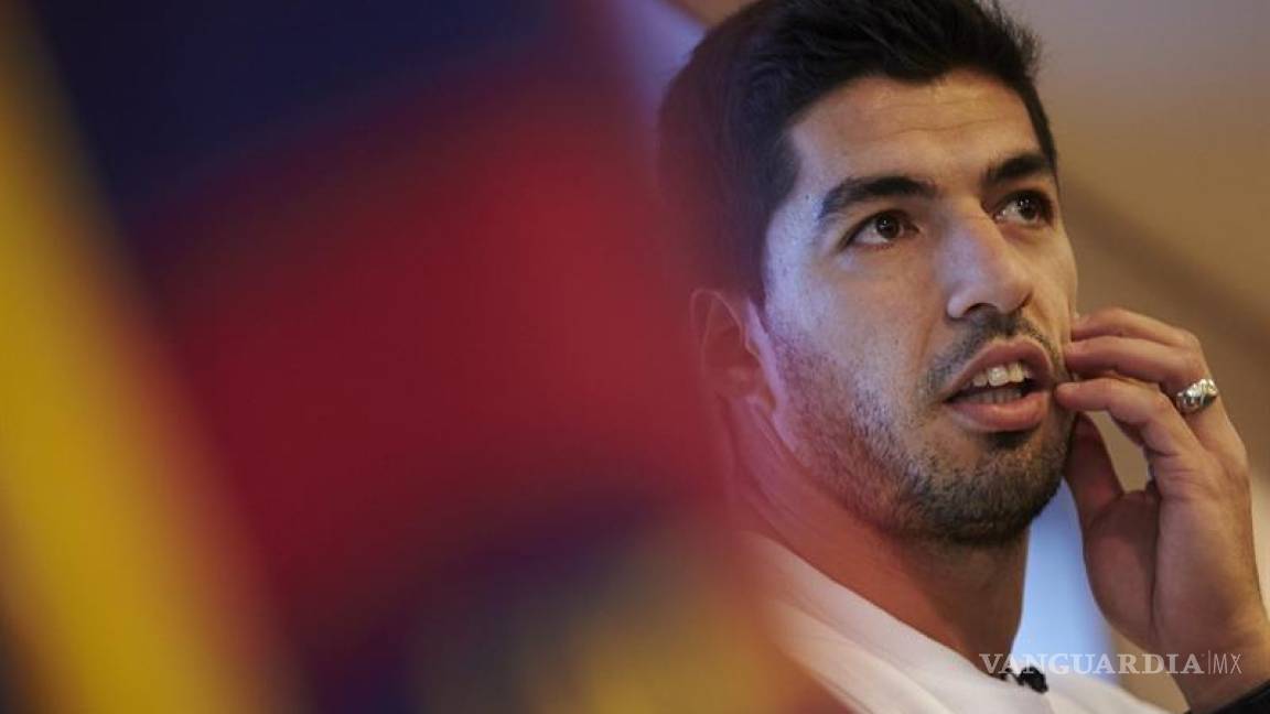 Asegura Luis Suárez que el Barcelona puede revertir la goleada