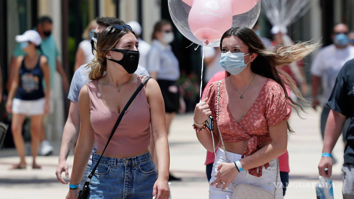 Los Ángeles vuelve a imponer uso de cubrebocas, por aumento de contagios