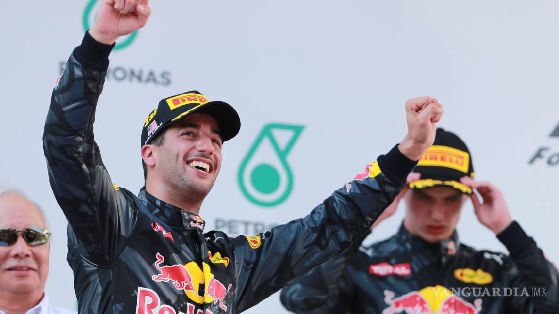 Ricciardo ganó en Malasia; Checo Pérez fue sexto
