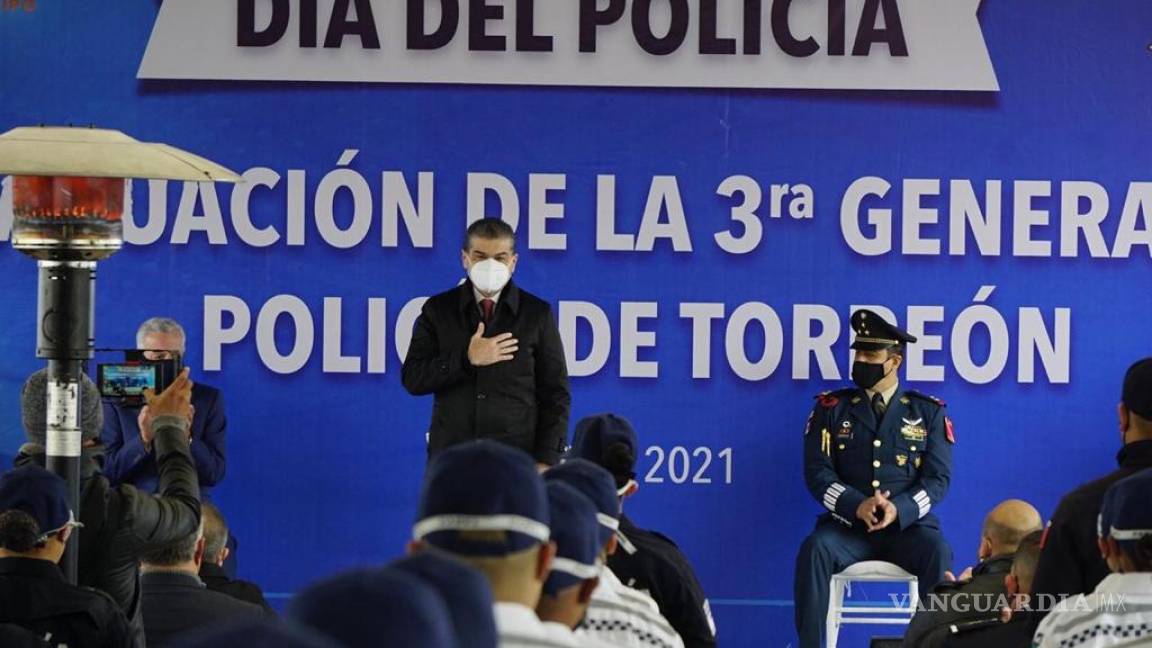 Se gradúan 108 cadetes de la Academia de Policía de Torreón