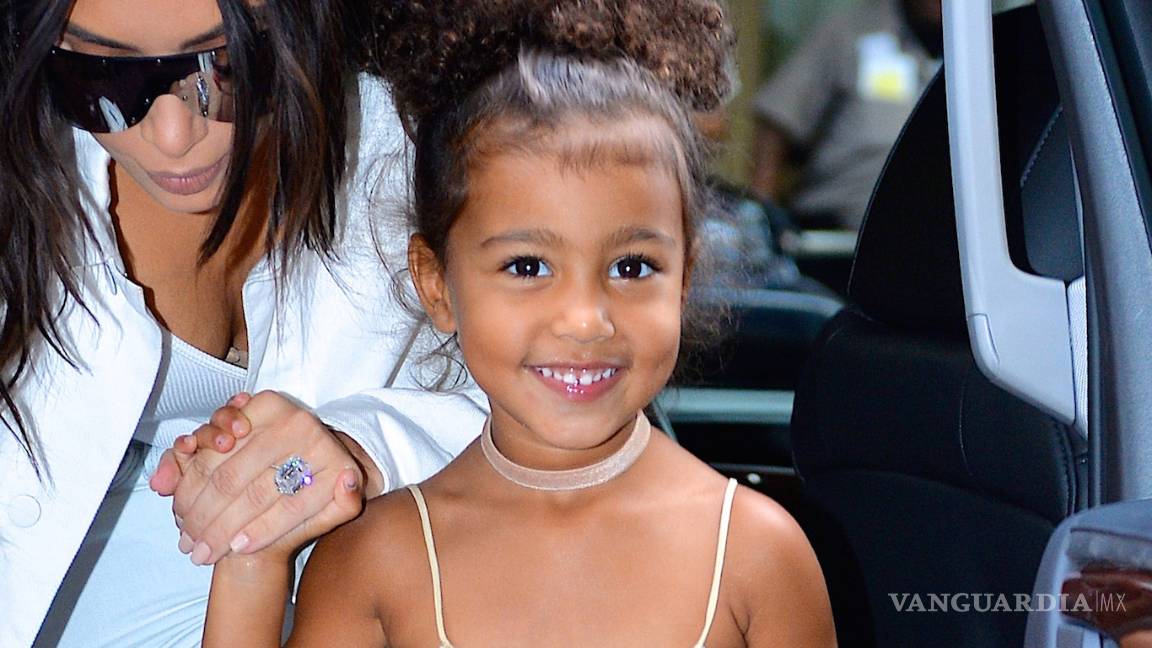 $!‘Malas madres’, acusan a las Kardashian de no cuidar bien a sus hijos