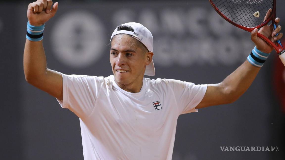 $!Thiago Monteiro, el número 89 en el ranking de los mejores tenistas del mundo, no solo se vacunó para ir a Australia, también por él y los demás. FOTO: ESPECIAL