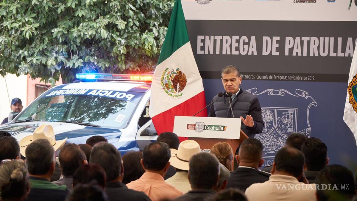 Entrega Estado de Coahuila patrullas y equipo a Matamoros