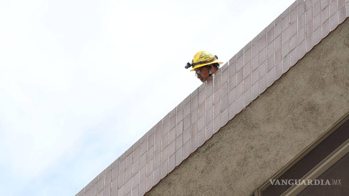 $!Las labores de rescate se llevaron a cabo mediante el convencimiento.