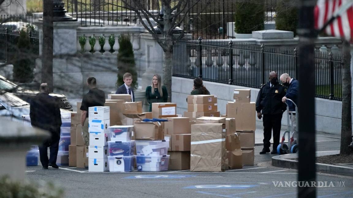 Camión de mudanzas frente la Casa Blanca se hace viral en redes sociales