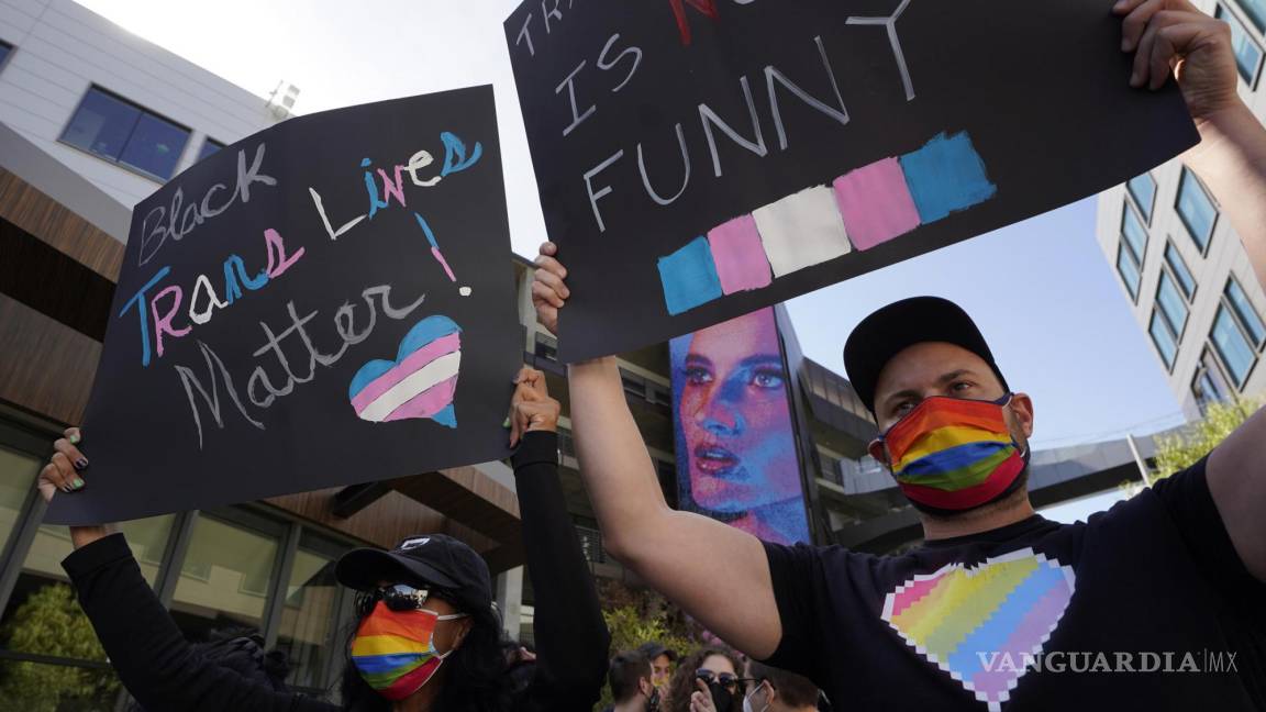 Huelga en Netflix, empleados rechazan bromas transfóbicas y homofóbicas de Dave Chappelle