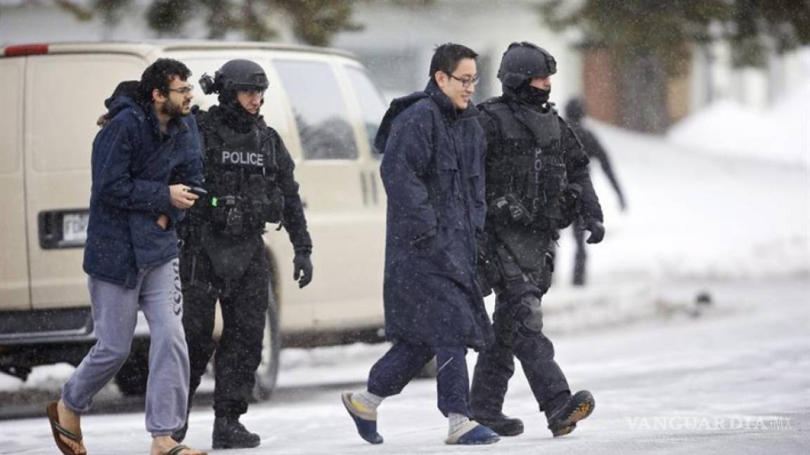 Atacante de mezquita en Quebec llamó antes al 911