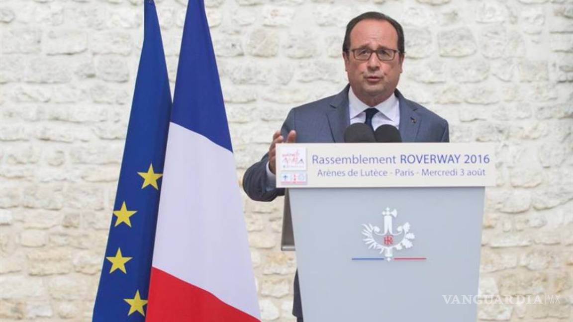 Excesos de Trump me revuelven el estómago: Hollande