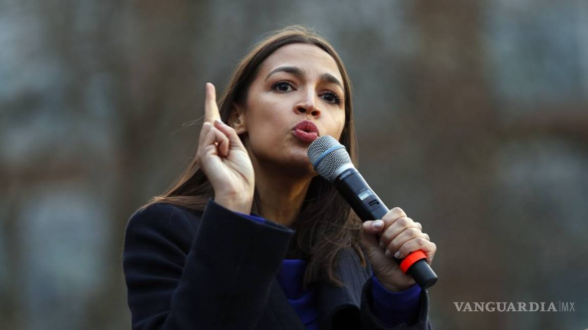 $!Alexandria Ocasio, congresista de EU, 'rompe' Twitch jugando 'Among Us'