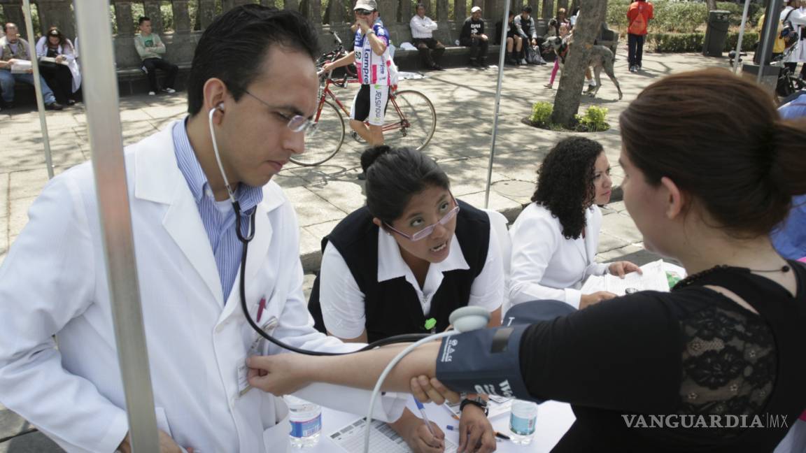 Uno de cada tres mexicanos padece hipertensión, alerta IMSS