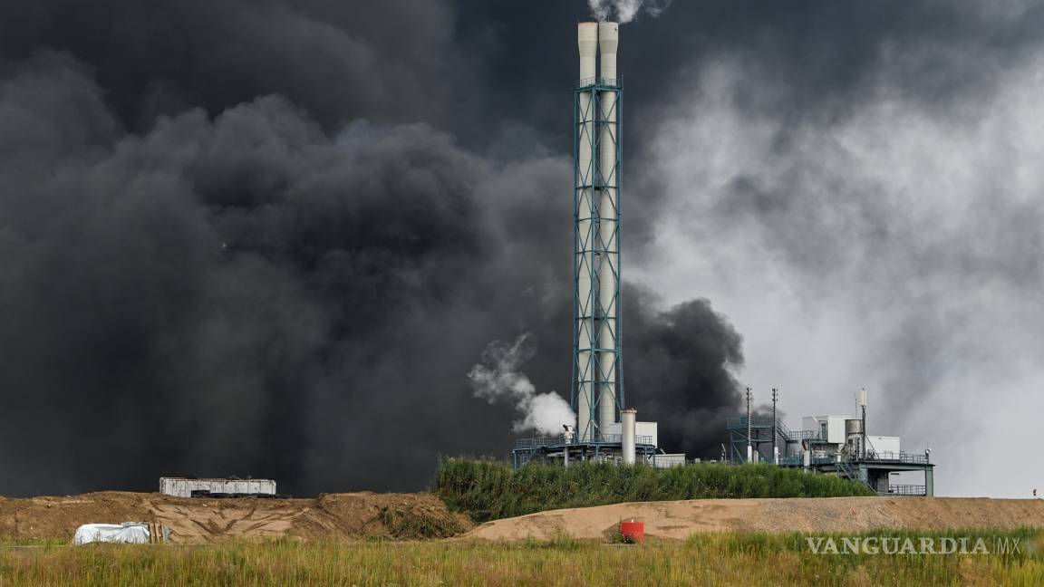 Fallecen dos personas por explosión en planta química de Alemania