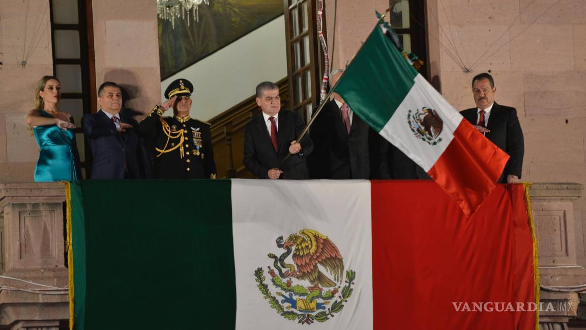 Da Riquelme su último grito de independencia como gobernador: ‘¡Viva la unidad de los mexicanos!’