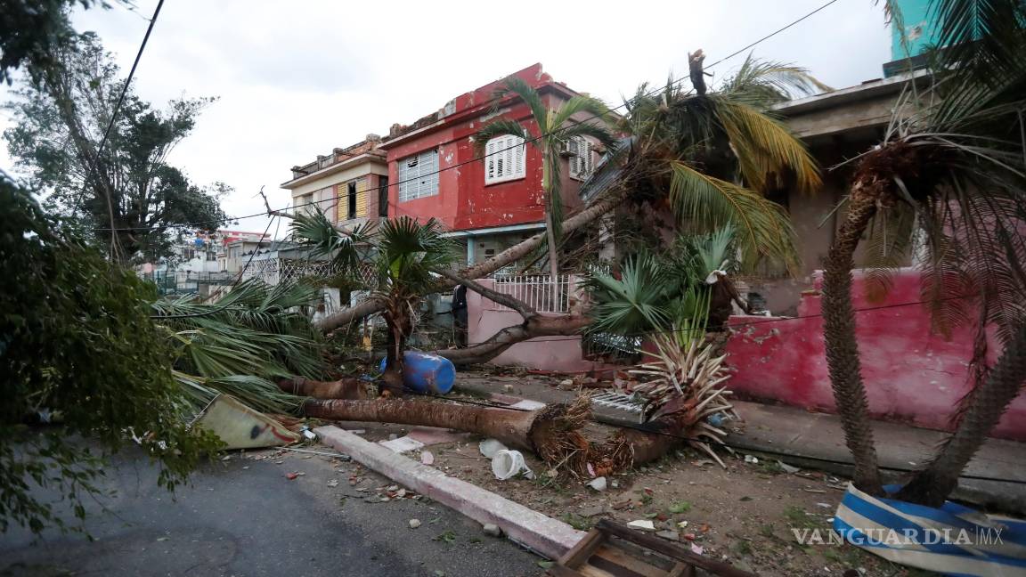 $!La Habana es golpeada con fuerza por un devastador tornado (fotogalería)