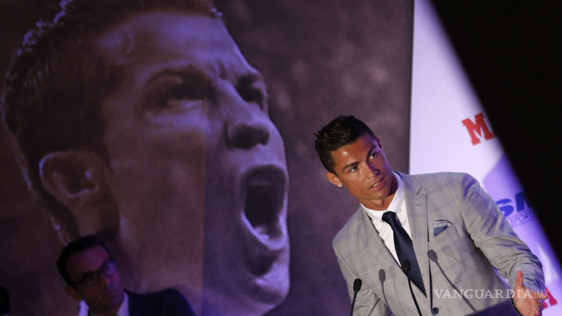 Cristiano Ronaldo hace historia, recibe su cuarta Bota de Oro