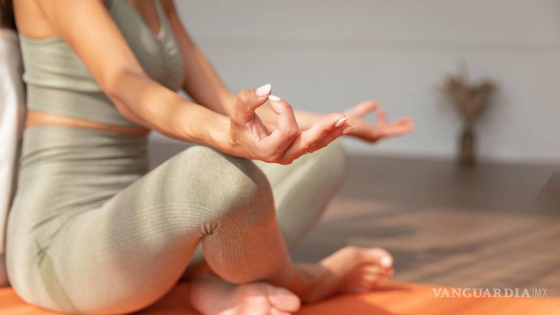 $!Técnica de relajación para reducir el estrés, utilizada para el alivio de la fibromialgia.