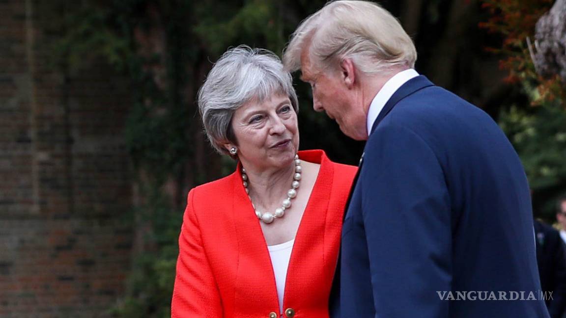 Trump aconseja a Theresa May que demande a la Unión Europea en lugar de negociar Brexit