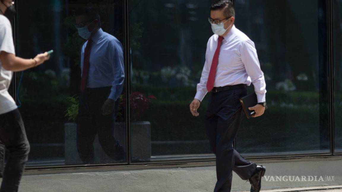 $!La norma también habla de abstenerse de “realizar comentarios, burlas o bromas sugerentes respecto de su vida sexual o de otra persona” y de “expresar insinuaciones, invitaciones, favores o propuestas a citas o encuentros de carácter sexual”