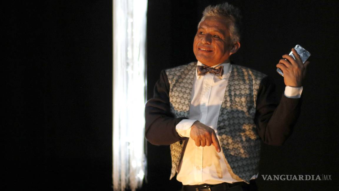 $!Muestran en teatro las tendencias de la vida contemporánea