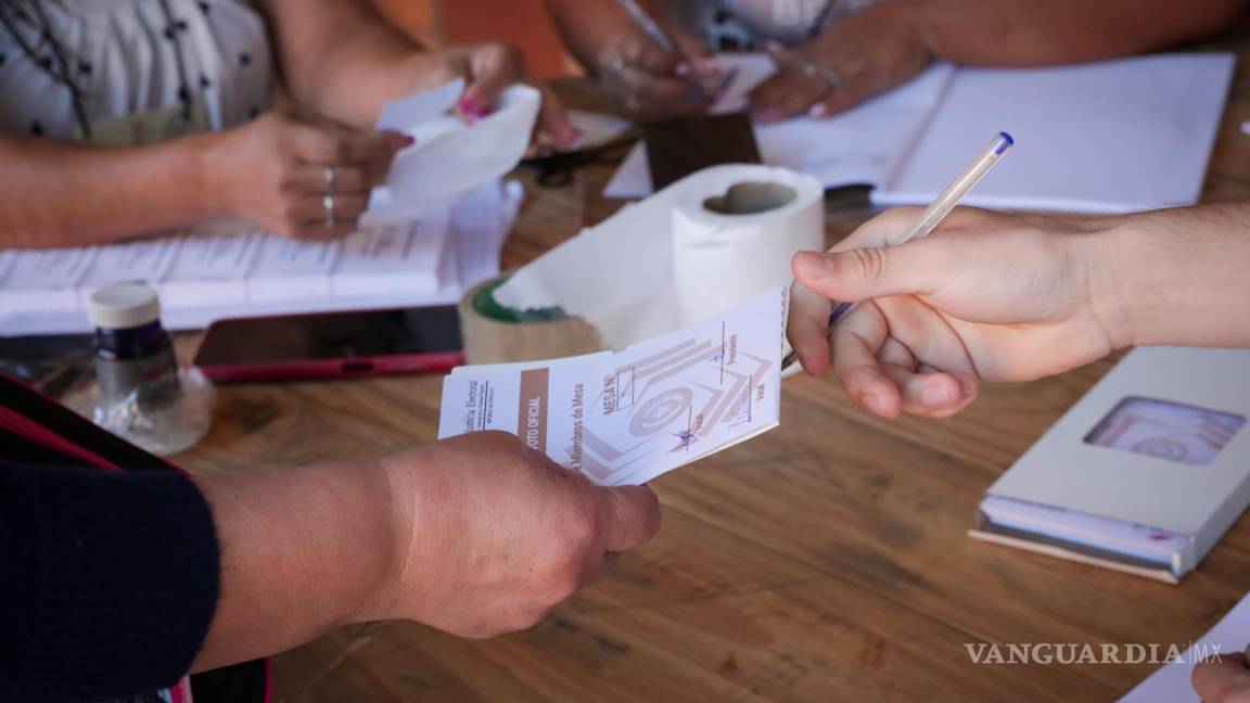 En Paraguay salen a votar; ciudadanos elegirán Presidente, Congreso y gobernadores