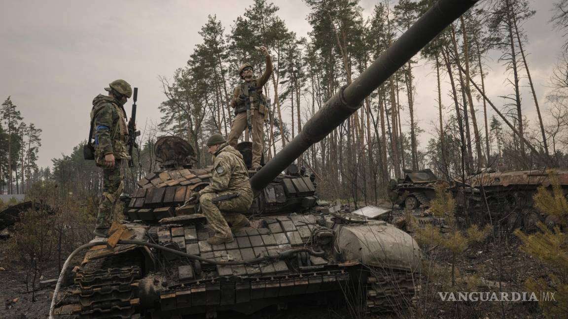 Alistan tropas de Rusia ofensiva final en Donbás