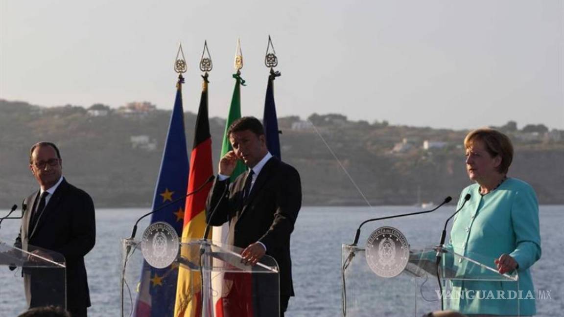 Merkel, Renzi y Hollande buscan un nuevo rumbo para Europa