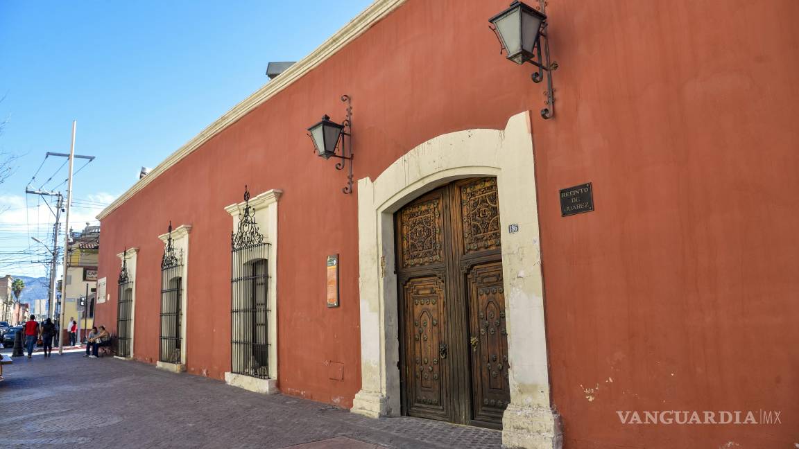 $!Modificaciones inadecuadas como láminas de asfalto y piezas de concreto han acelerado el deterioro del inmueble, construido originalmente con técnicas tradicionales de tierra.