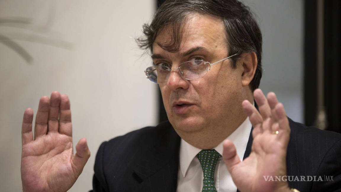 Ebrard cumple 10 meses fuera, pero viaja a Israel, Inglaterra y Argentina