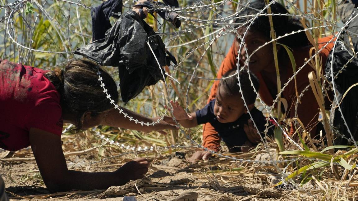 Preocupa que ola de migrantes colapse el comercio en la frontera; Piedras Negras en estado de emergencia