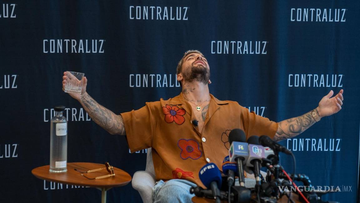 $!El cantante colombiano Maluma presenta su marca propia de mezcal durante una rueda de prensa en Manhattan, Nueva York (Estados Unidos).