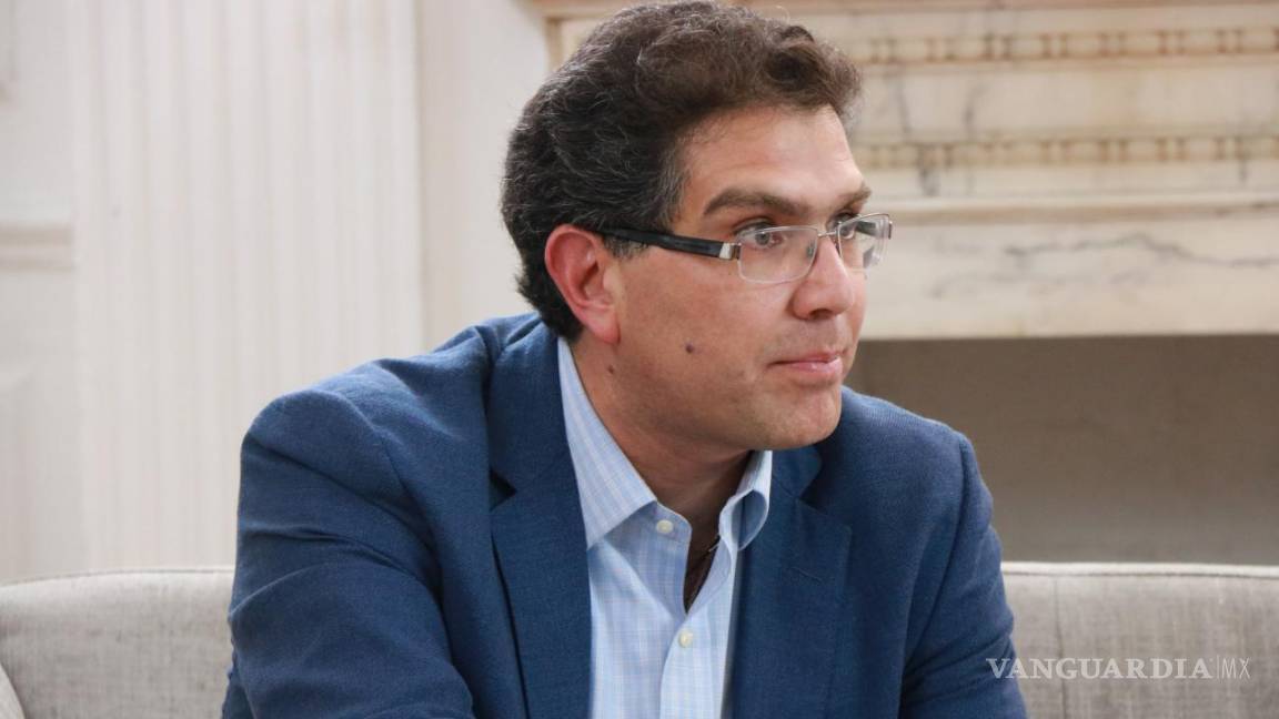 Ríos Piter pide al INE garantizar equidad a candidatos independientes