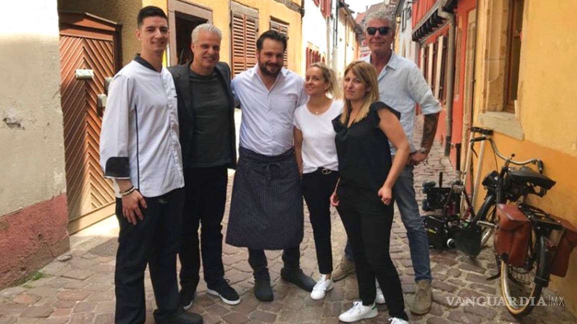 $!Anthony Bourdain fue un defensor de los inmigrantes hispanos