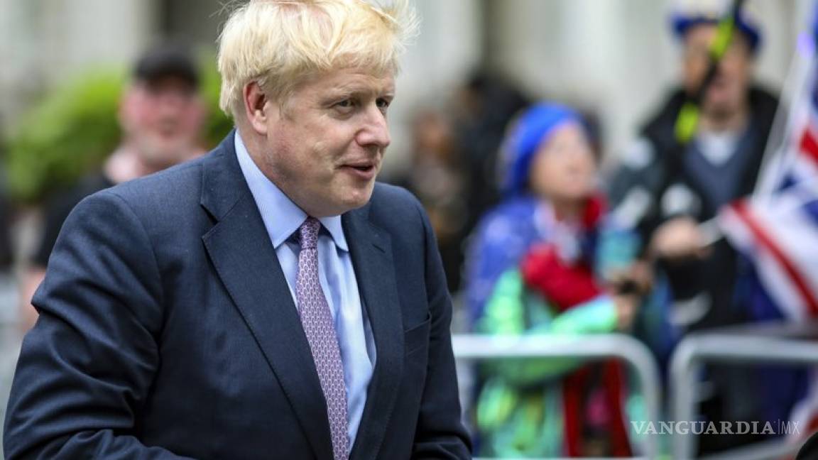 Boris Johnson sale del hospital tras ser diagnosticado con el COVID-19