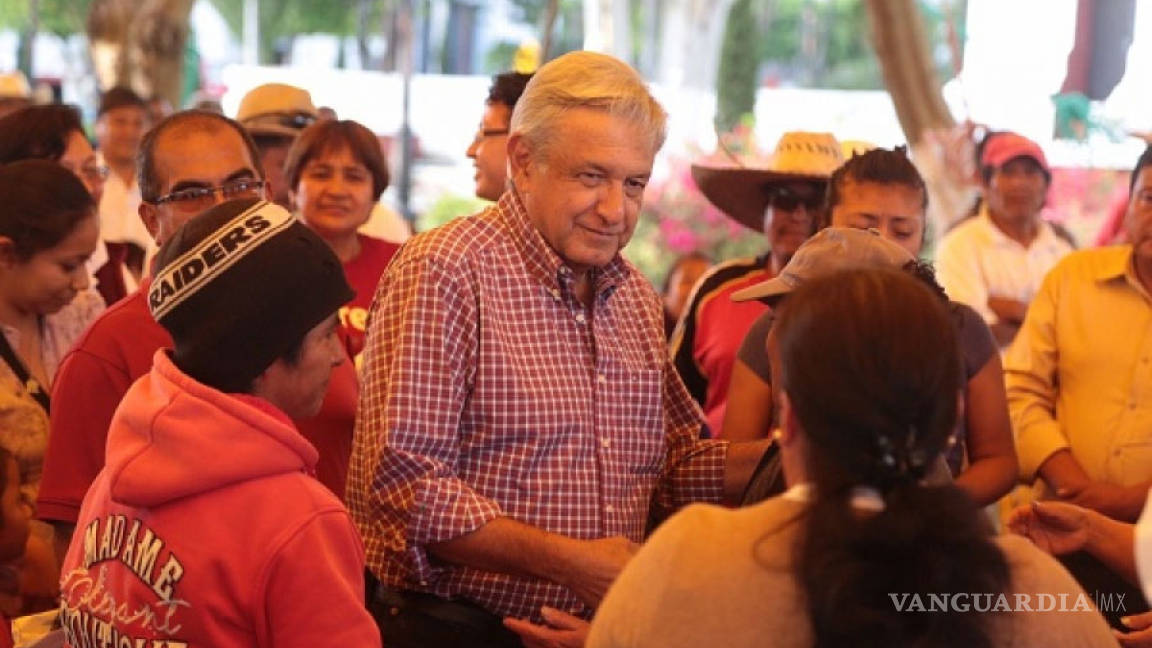 López Obrador, líder de la carrera electoral con 36.8%: El País