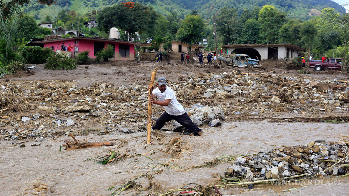 Escasea agua en la Sierra Norte de Puebla; 'Earl' destruyó red de abasto
