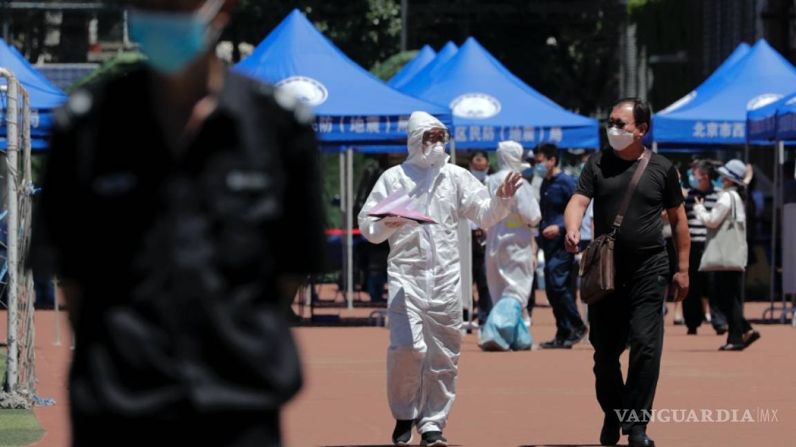 Pekín declara la &quot;guerra&quot; al coronavirus para evitar una propagación masiva tras detectar un nuevo brote