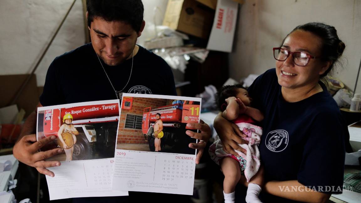 $!Para recaudar fondos, bomberos posan desnudos en Paraguay