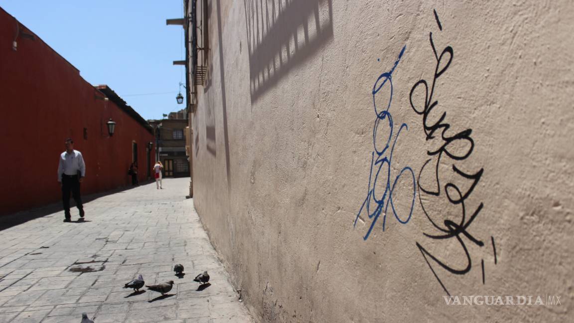 'Estudiantes'; autores del graffiti en el centro de Saltillo